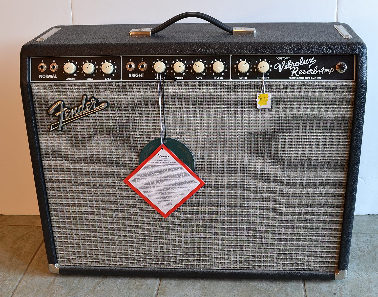 Fender Vibrolux Reverb Amp 2008 | www.12fret.com